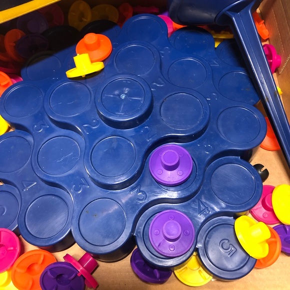 Topple Game 2-6 players, age 6 plus family game - Picture 8 of 10